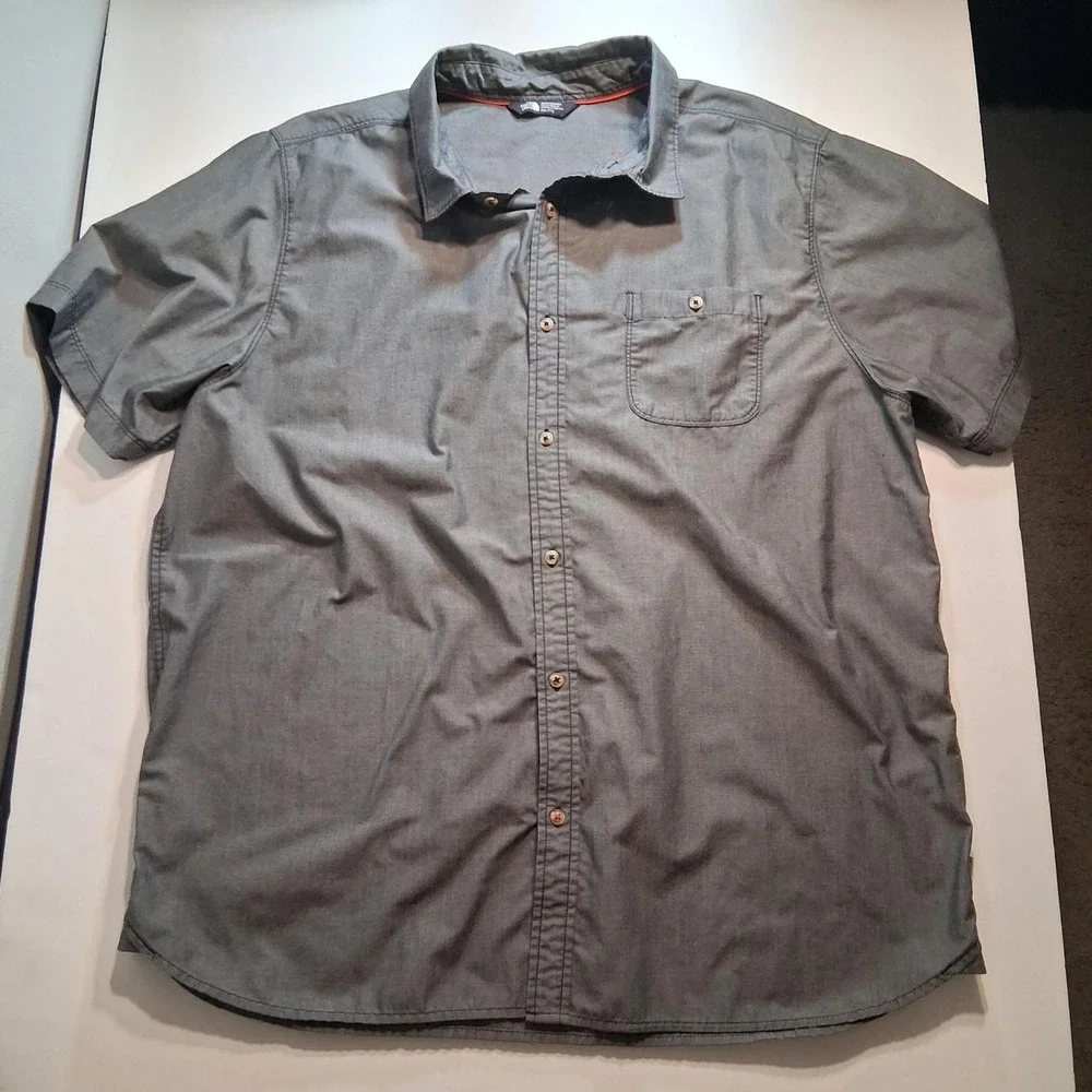 Mens The North Face gray button-up shirt  workwear vibes utilitarian
